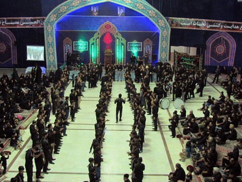 تصاویر/ مراسم عزاداری شب عاشورا در حسینیه ثارالله کرمان