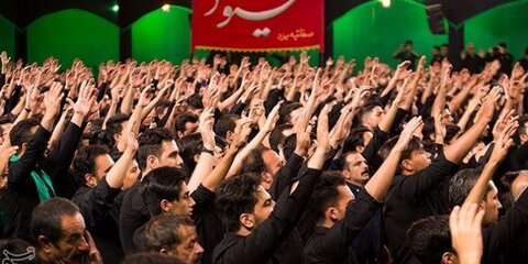 Millions of Iranians Mourn Imam Hussein Martyrdom Anniversary