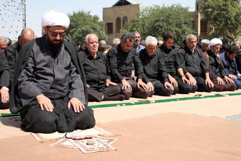 تصاویر/ برپایی دسته جات عزاداری و اقامه نماز عاشورا در همدان