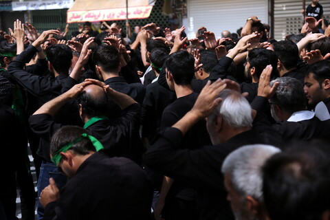 تصاویر/ حضور عزاداران حسینی در حرم حضرت معصومه (س)