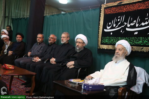 بالصور/ إقامة مجالس العزاء الحسيني في بيوت مراجع الدين والعلماء بقم المقدسة
