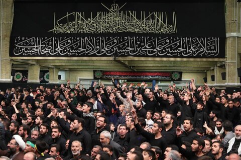 تصاویر/ آخرین شب مراسم عزاداری حضرت اباعبدالله الحسین (علیه‌السلام) در حسینیه امام خمینی