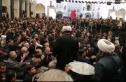 فیلم| پذیرایی روحانیون یزدی از عزاداران در مسجد ملااسماعیل