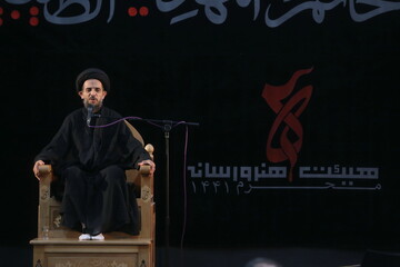 انسان باید به مقام حضور دست یابد