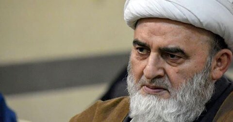 حجت الاسلام والمسلمین حسین کورانی از روحانیون  لبنانی