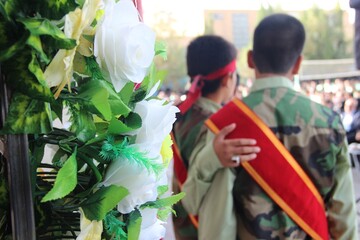 نواخته شدن زنگ استکبار ستیزی در مدارس لرستان