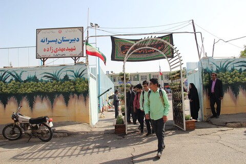 تصاویر/ مراسم نواختن زنگ مهر و مقاومت در مدارس یزد