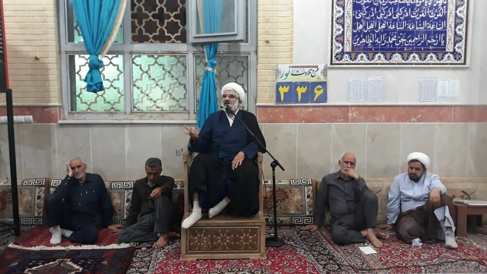 رمز ماندگاری قیام امام حسین (ع) خدایی بودن و اخلاص بود