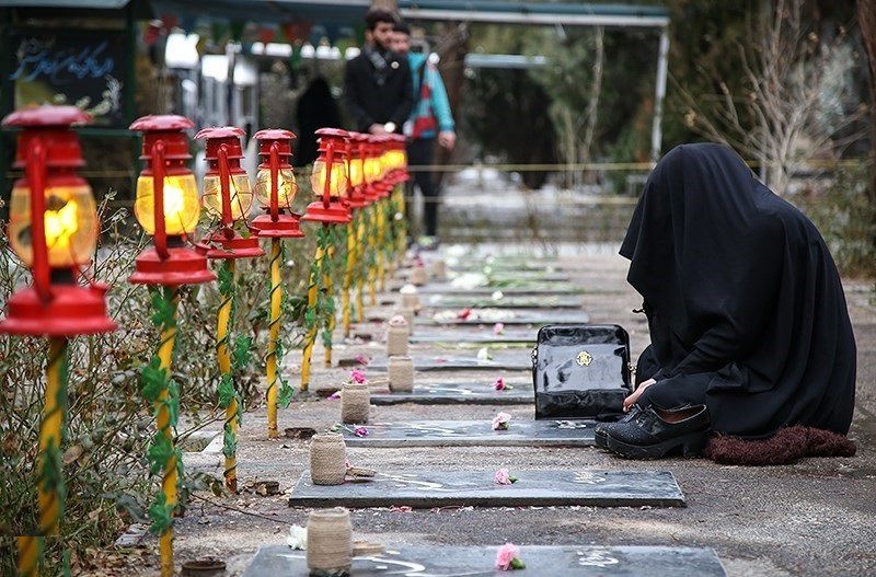 ۱۹ هزار گلزار شهدا گلباران و عطرافشانی می شود