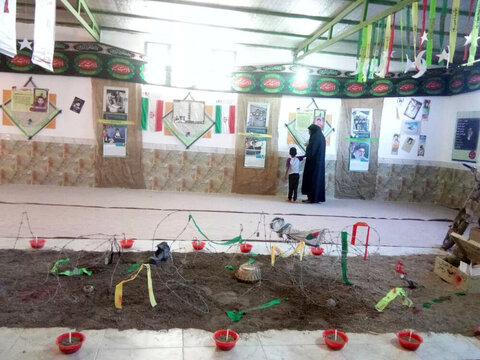 نمایشگاه دفاع مقدس در روستای رومرز علیا جیرفت