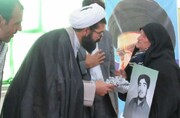 تصاویر/ حضور اساتید و طلاب مدرسه علمیه امام صادق(ع) بیجار در مزار شهدای روستای وکیل قشلاق