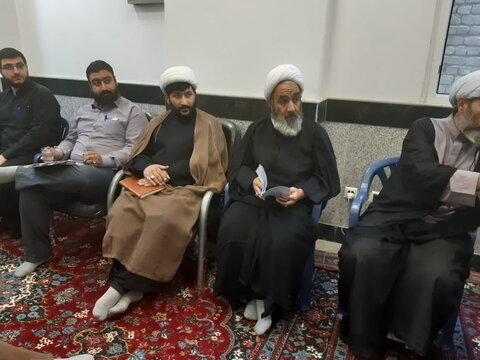 تصاویر/ نشست «رسالت حوزه و فضای مجازی»، در مدرسه علمیه المهدی(عج) آران و بیدگل
