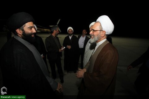 Lors d'un voyage, Ayatollah Arafi, accueille par le représentant du guide suprême dans la province de Sistan-et-Baloutchistan