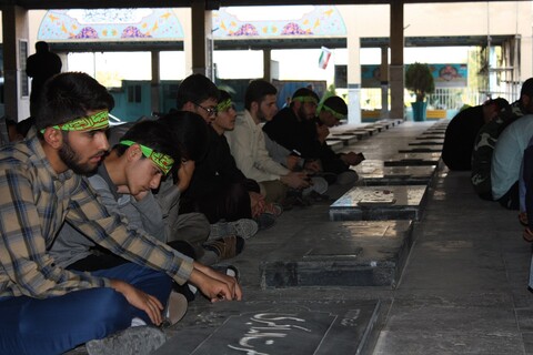تصاویر/ حضور طلاب مدرسه علمیه حضرت امام(ره) کرمانشاه در مزار شهدای دفاع مقدس