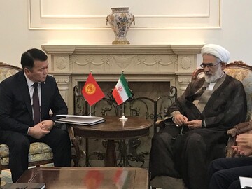 سیاست ایران گسترش همکاری با کشورهای آسیای میانه  است