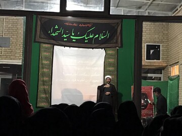 فیلم/ آخوندی که روضه‌خوان ناشنوایان است