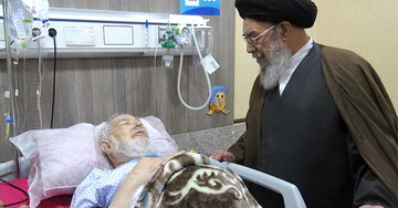 امام جمعه اصفهان از آیت الله فقیه ایمانی عیادت کرد
