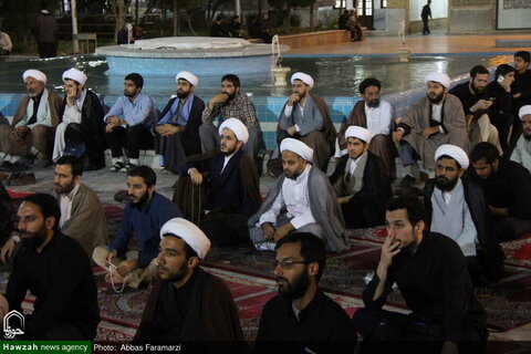 بالصور/ اجتماع خاص حول ملحمة الأربعين الحسيني في المدرسة الفيضية العلمية بقم المقدسة