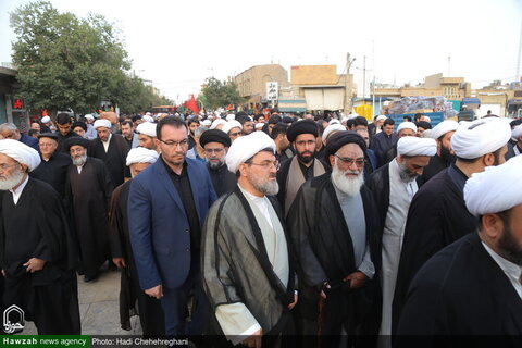 بالصور/ تشييع جثمان "ممثل آية الله العظمى السيستاني في طهران" بقم المقدسة