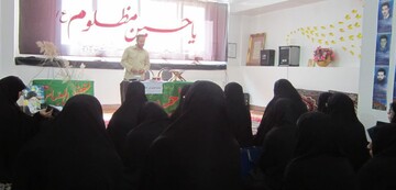 غفلت از جوانان و شعارهای انقلاب مشکلات اقتصادی را تشدید کرده است