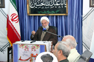 نیروی انتظامی مظهر قدرتمندی و مهربانی باشد