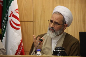 مستند سازی صد سال اخیر قم در حوزه های علمیه