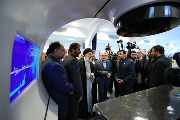 بازدید رهبر انقلاب از نمایشگاه شرکت‌های دانش‌بنیان و فناوری‌های برتر