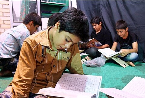 خواندن قرآن کودک