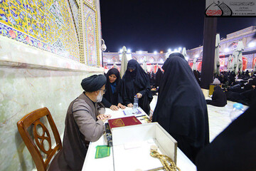 حضور تبلیغی حوزه علمیه عراق در راهپیمایی اربعین+ تصاویر