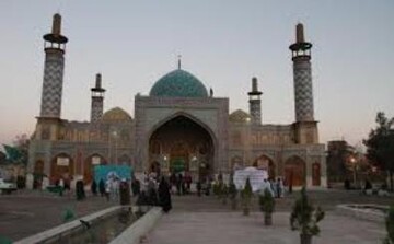 اسکان ۲۰ هزار زائر اربعین در موکب امام زاده جمال قم (ع)