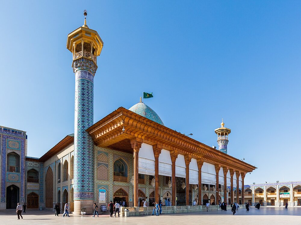 En Iran, une mosquée décorée de millions d'éclats de miroir
