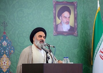 تولیدکنندگان داخلی استانداردهای جهانی را مدنظر داشته باشند