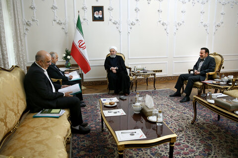 حسن روحانی در جلسه بررسی اجرای سیاست‌های مالیاتی