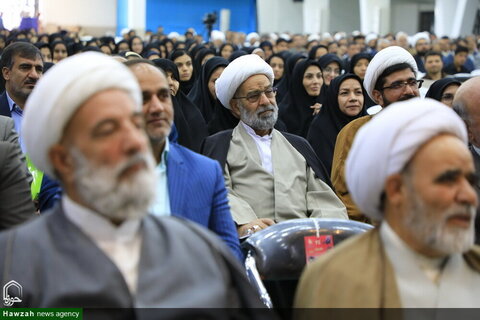 بالصور/ انعقاد مؤتمر الصلاة لمحافظات إيران في محافظة خراسان الجنوبية شمالي شرق البلاد