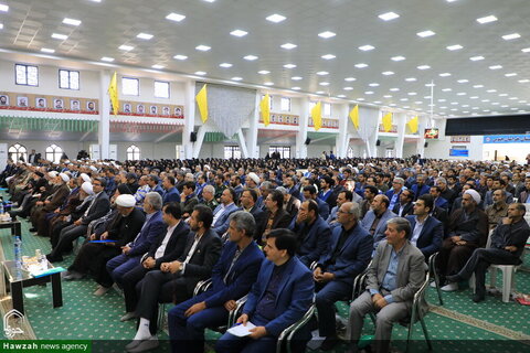 بالصور/ انعقاد مؤتمر الصلاة لمحافظات إيران في محافظة خراسان الجنوبية شمالي شرق البلاد