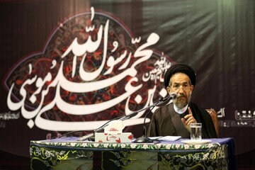 تنها راه رسیدن بشر به تعالی و تکامل سلوک عالمانه است