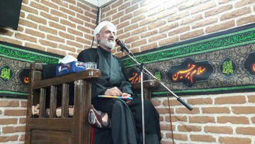 مردم نسبت به افراد تفرقه افکن هوشیار باشند