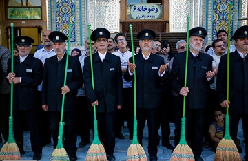 چگونه خادم حرم امام رضا (ع) شوید؟