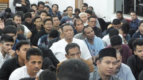 تصاویری از سفر آیت الله اعرافی به اندونزی