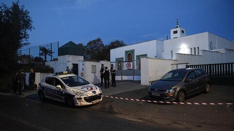 Two injured in shooting near mosque in southwest France, gunman arrested