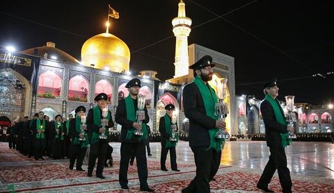 Servants, officials observe traditional Khotbeh Khani ritual on martyrdom night of Imam Reza (AS)