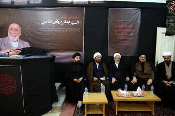 منهج تاریخی علامه مرتضی عاملی  استخراج و در حوزه‌های علمیه  استفاده  شود