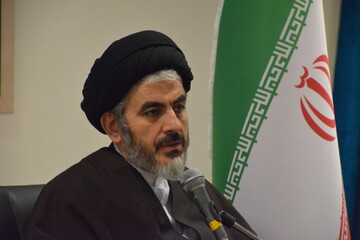 ائمه جمعه نقش پدرانه خود در انتخابات را حفظ کنند