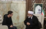 دیدار تولیت آستان قدس رضوی با سه جوان فعال و برگزیده ایرانی