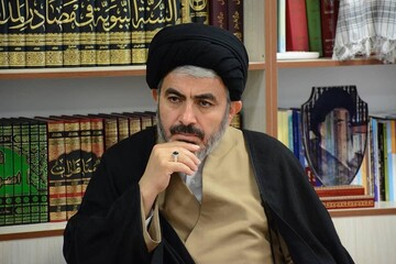 مرکز خدمات به مشکلات معیشتی روحانیون رسیدگی کند