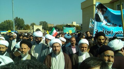 روحانیون و طلاب آذربایجان شرقی در راهپیمایی 13 آبان