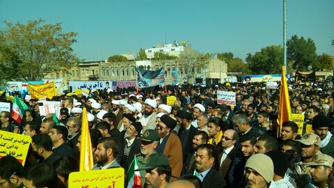 روحانیون و طلاب آذربایجان شرقی در راهپیمایی 13 آبان