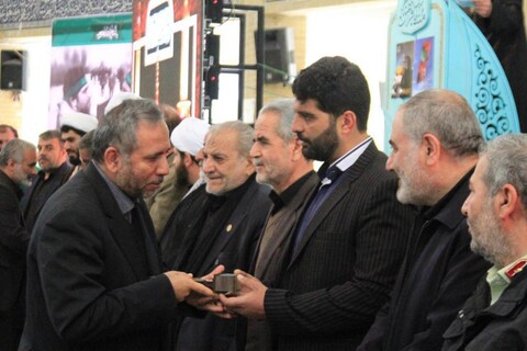 تصاویر/ مراسم تجلیل از خادمان حسینی همدان