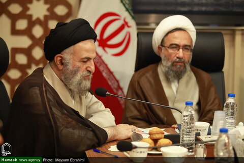 بالصور/ اجتماع مديري الحوزات العلمية في إيران بقم المقدسة