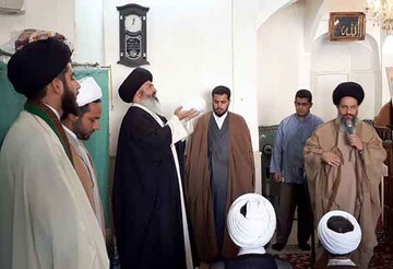 طلاب حوزه علمیه یزد معمم شدند+ تصاویر